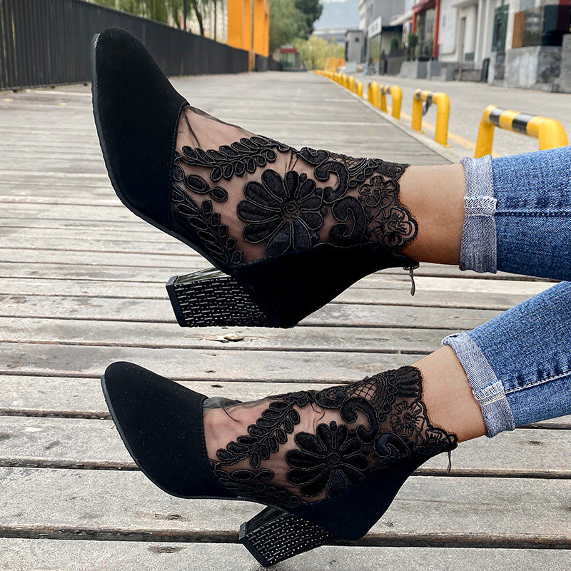 SUSI™ | TACONES ELEGANTES CON ENCAJE