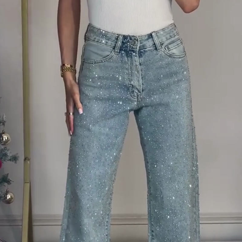 AURORA™ | VAQUEROS DE PIERNA RECTA CON STRASS